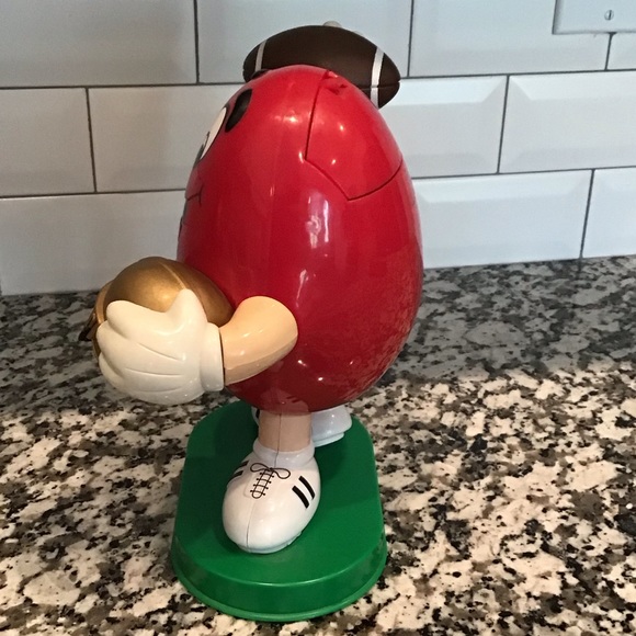 Limited Edition M & M Football Candy Dispenser Vintage - Picture 4 of 6